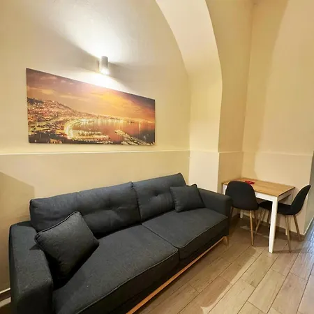 Daire Centro Storico Maison Napoli
