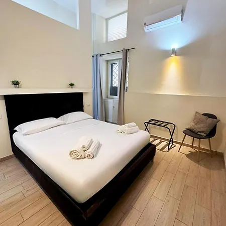 Centro Storico Maison * Неаполь